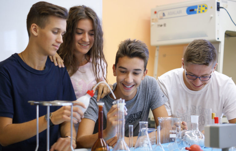 Liceo delle Scienze applicate | Istituto Maria Immacolata